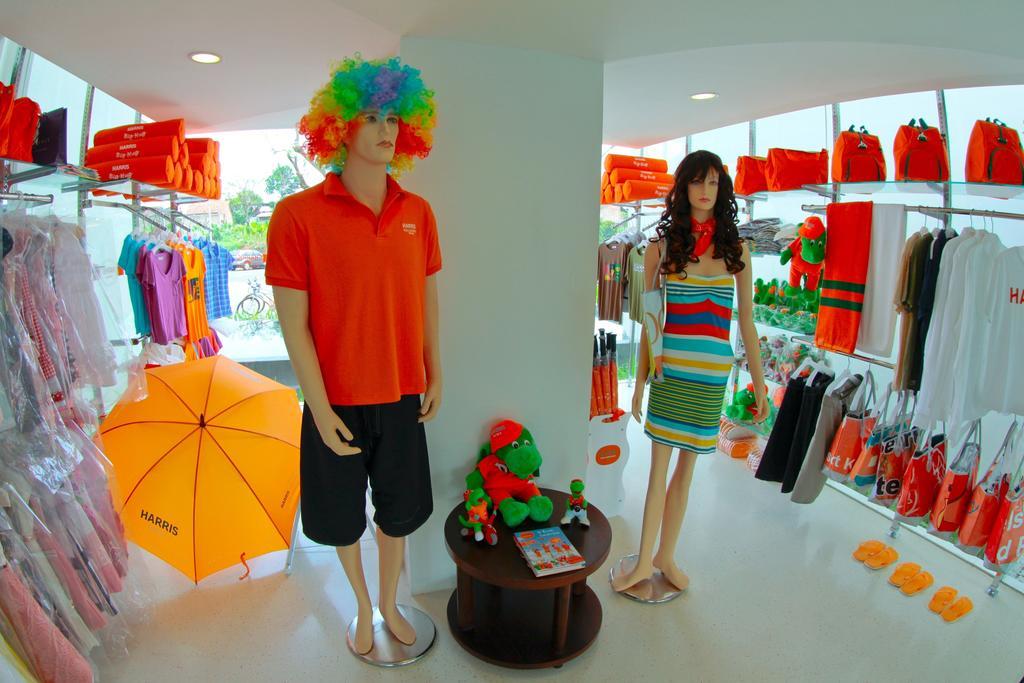 Harris Hotel & Conventions Malang Kültér fotó