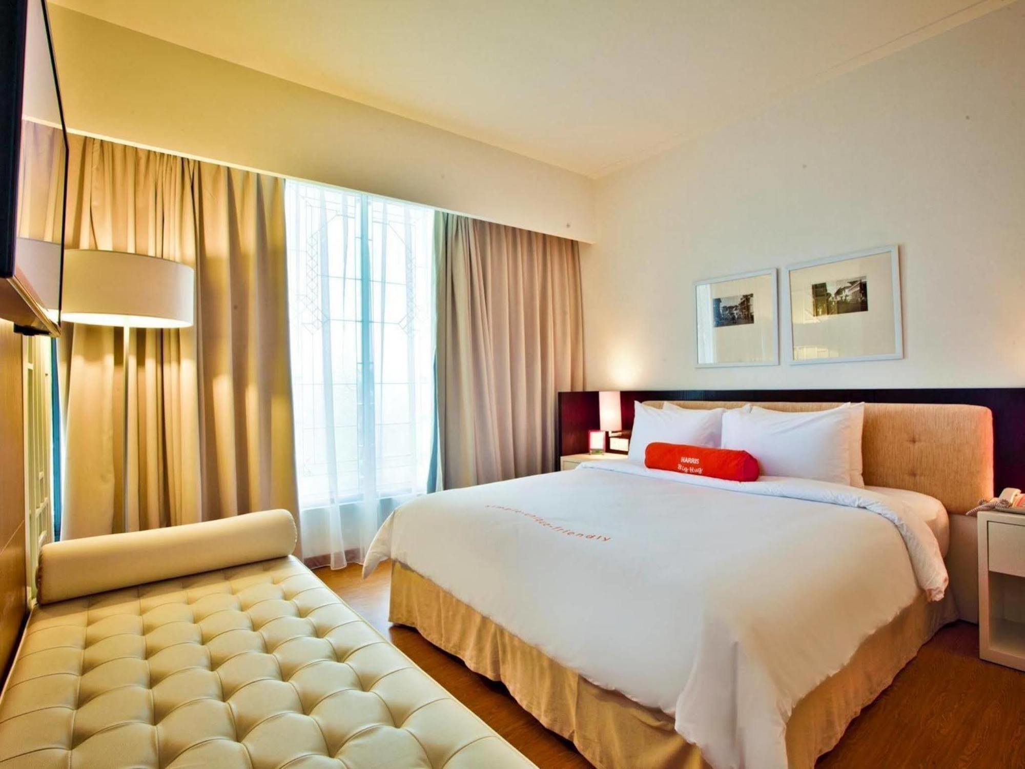 Harris Hotel & Conventions Malang Kültér fotó