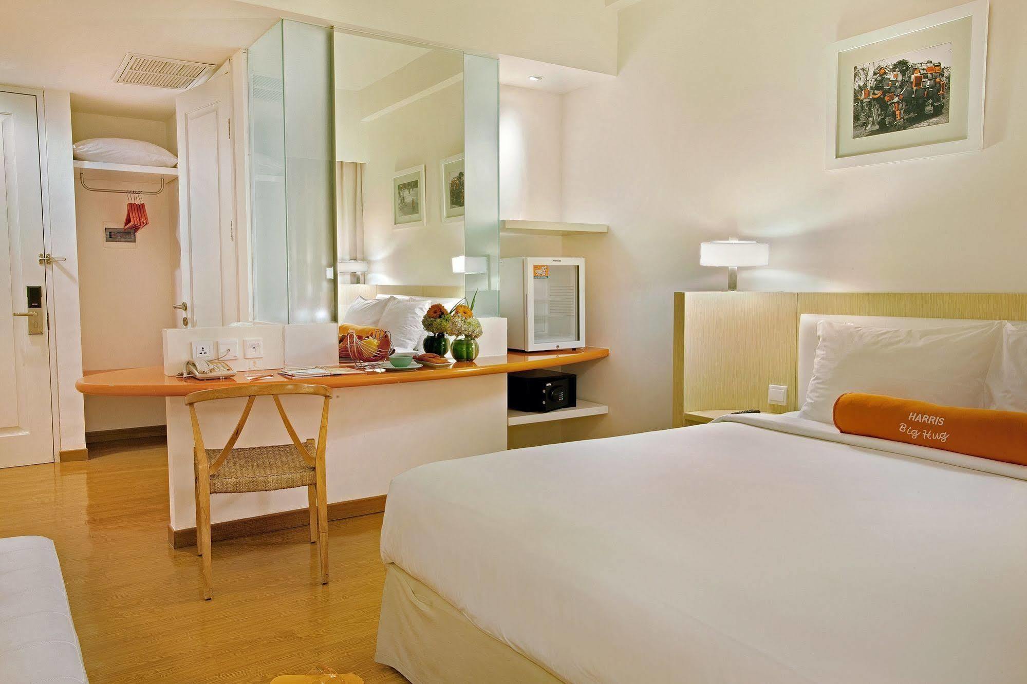 Harris Hotel & Conventions Malang Kültér fotó