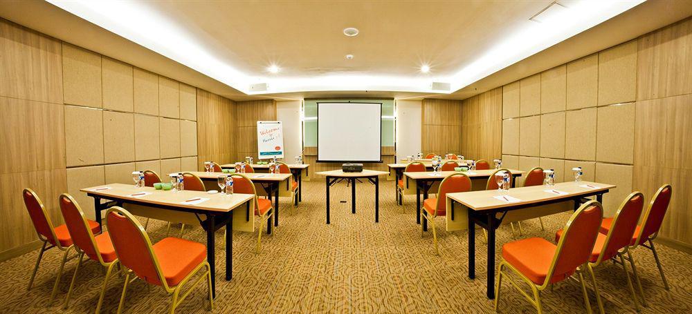 Harris Hotel & Conventions Malang Kültér fotó